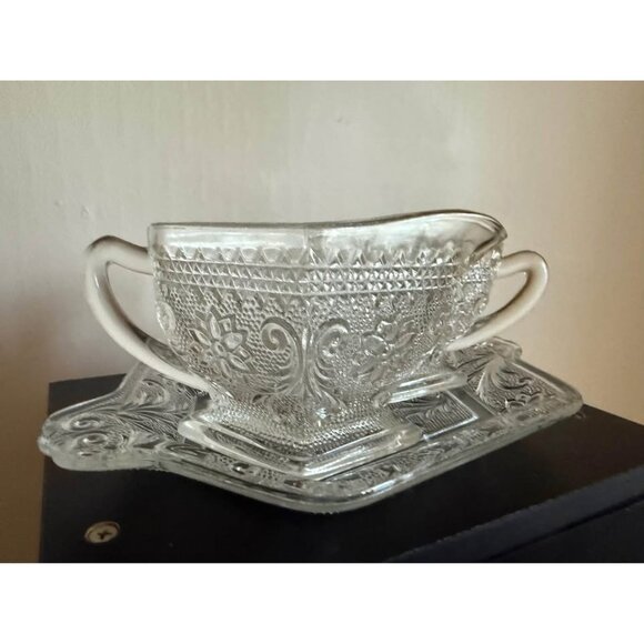 Indiana Glass Tiara Sugar and Creamer Set with Tray Sandwich Glass - Picture 4 of 8